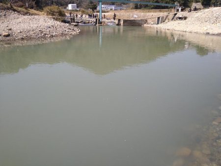 濁りの強さに苦戦